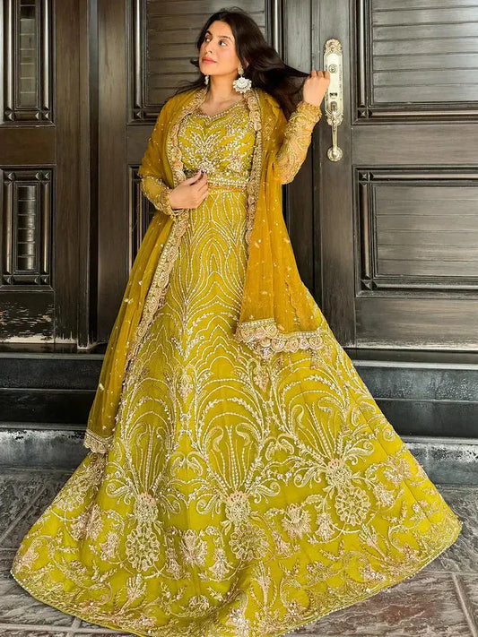 Epoque | Avanti Wedding Formals | Mehru Nisa - Pakistani Designer Dress - by Epoque | Type: Bridal - 100% Original at Saira Sultan