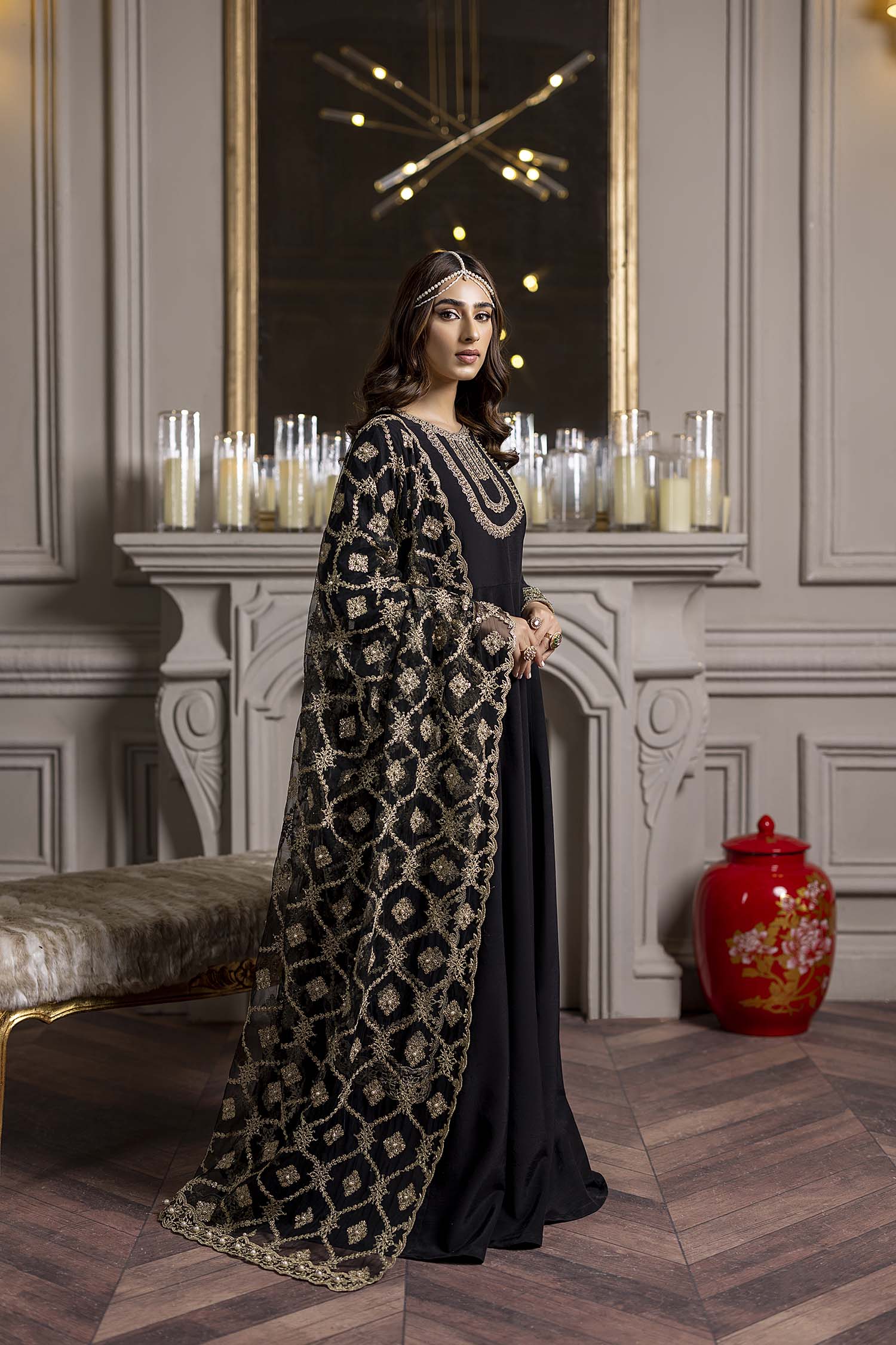 Nuriyaa | Rozanne Formals | Melanie