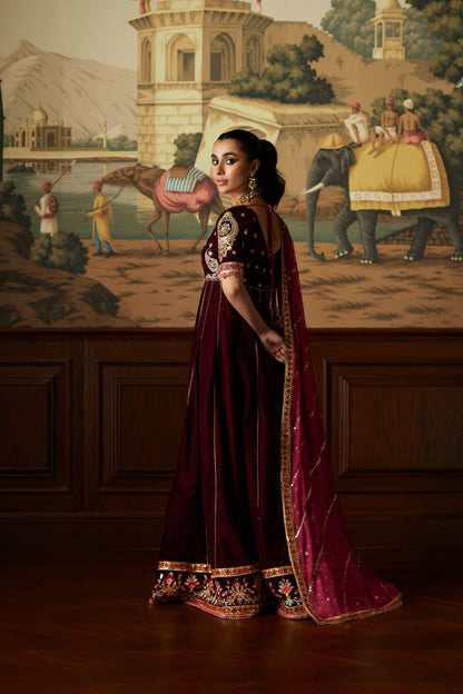 Mina Hassan | Velvet Luxe | Daaniya S Maroon Velvet