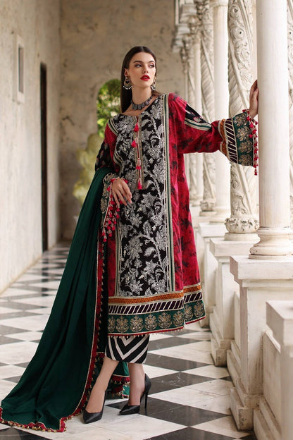 Mina Kashif | Festive Lawn | Karine - Pakistani Designer Dress - by Mina Kashif | Type: Luxury - 100% Original at Saira Sultan