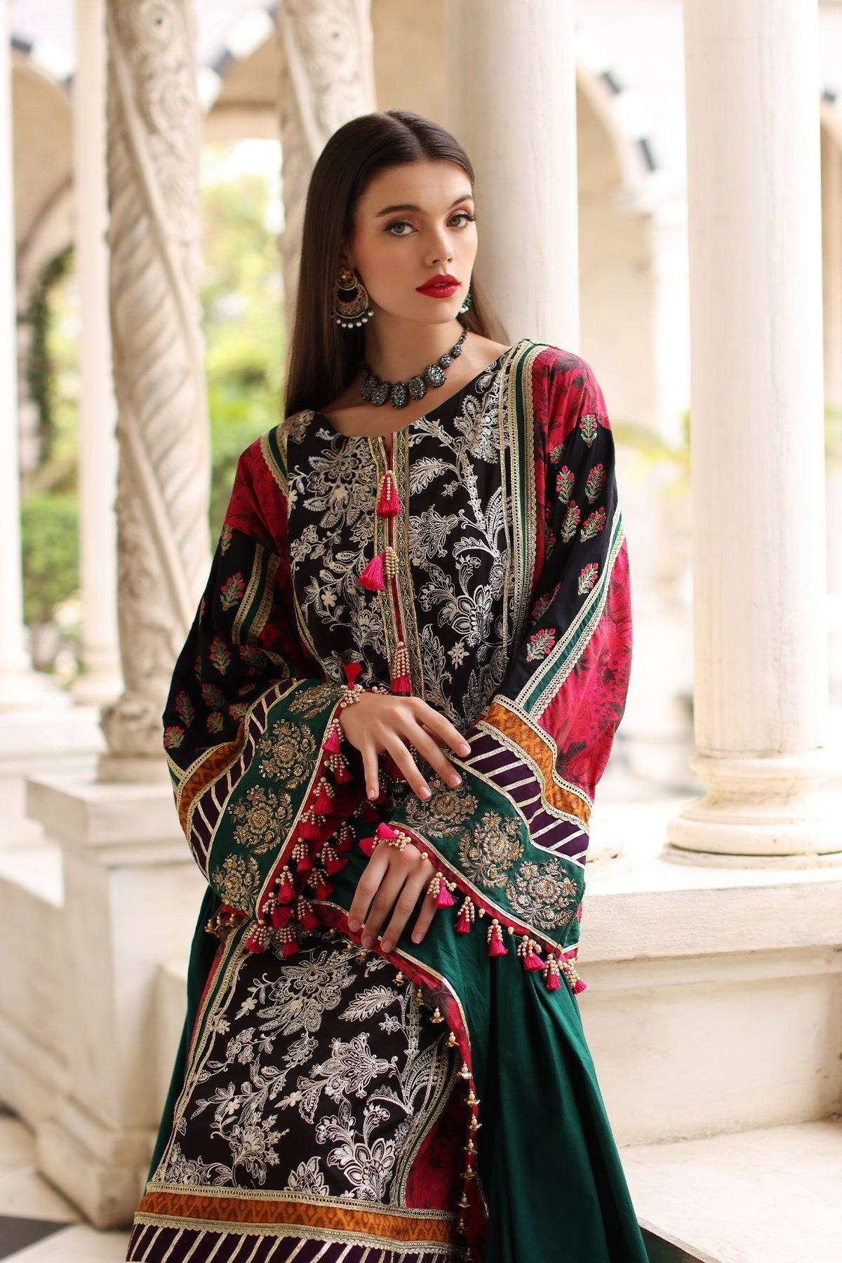 Mina Kashif | Festive Lawn | Karine - Pakistani Designer Dress - by Mina Kashif | Type: Luxury - 100% Original at Saira Sultan