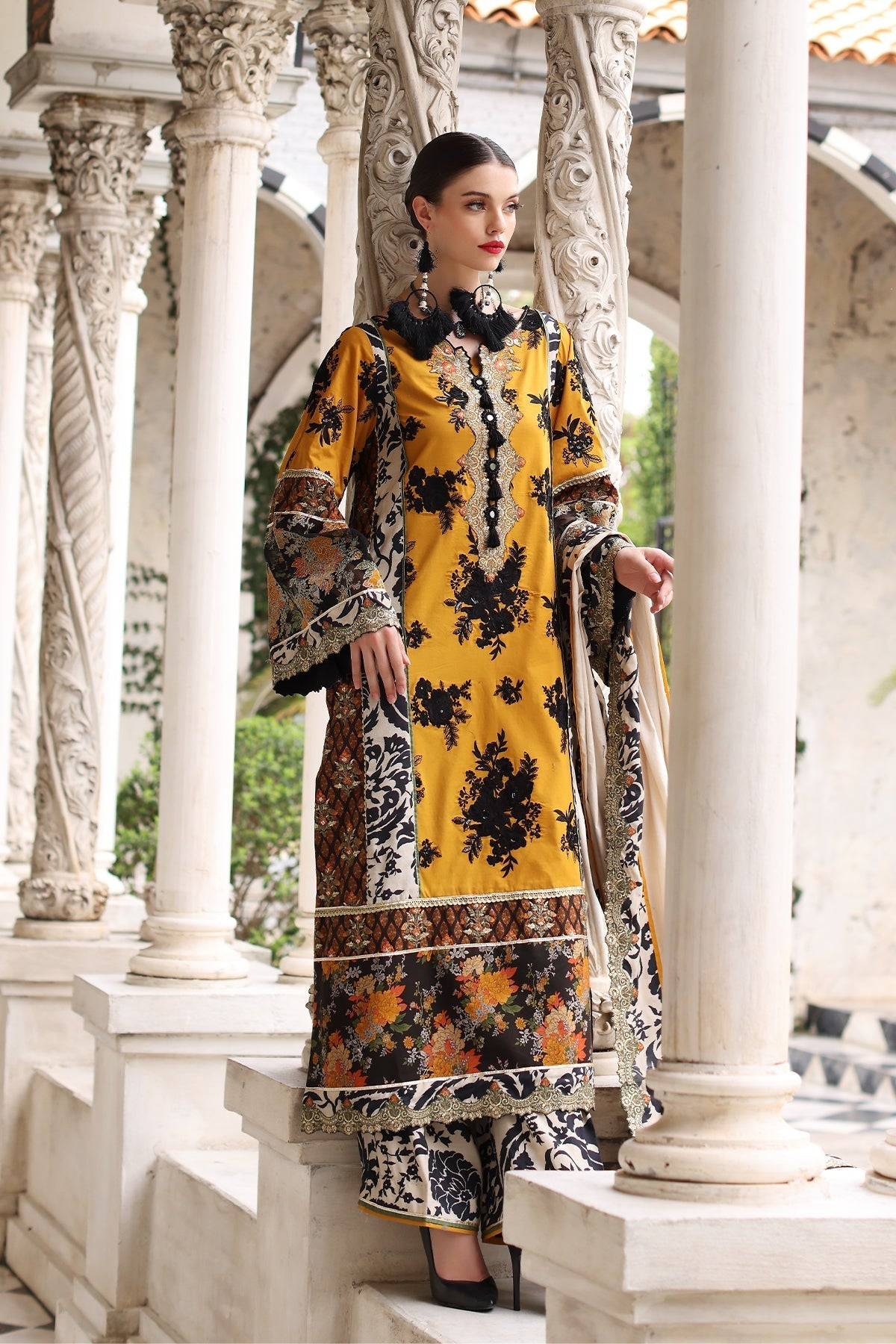 Mina Kashif | Festive Lawn | Leyla - Pakistani Designer Dress - by Mina Kashif | Type: Luxury - 100% Original at Saira Sultan