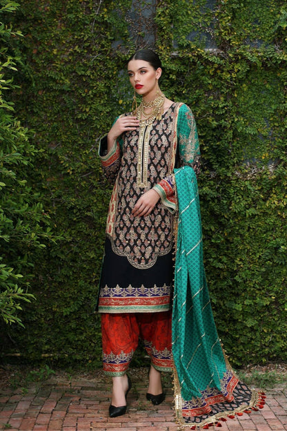 Mina Kashif | Festive Lawn | Zenel - Pakistani Designer Dress - by Mina Kashif | Type: Luxury - 100% Original at Saira Sultan