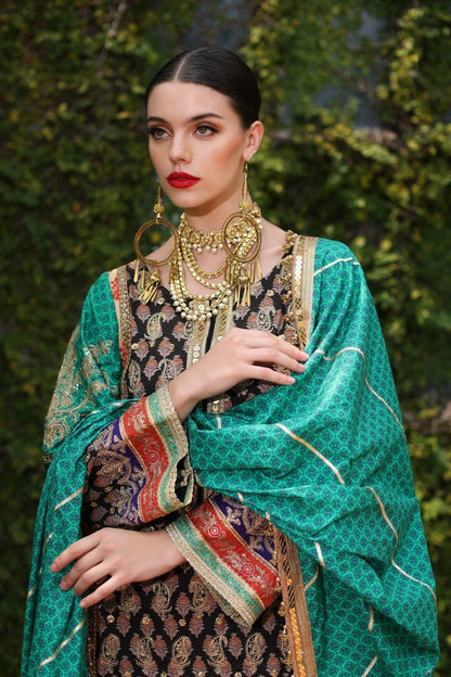 Mina Kashif | Festive Lawn | Zenel - Pakistani Designer Dress - by Mina Kashif | Type: Luxury - 100% Original at Saira Sultan