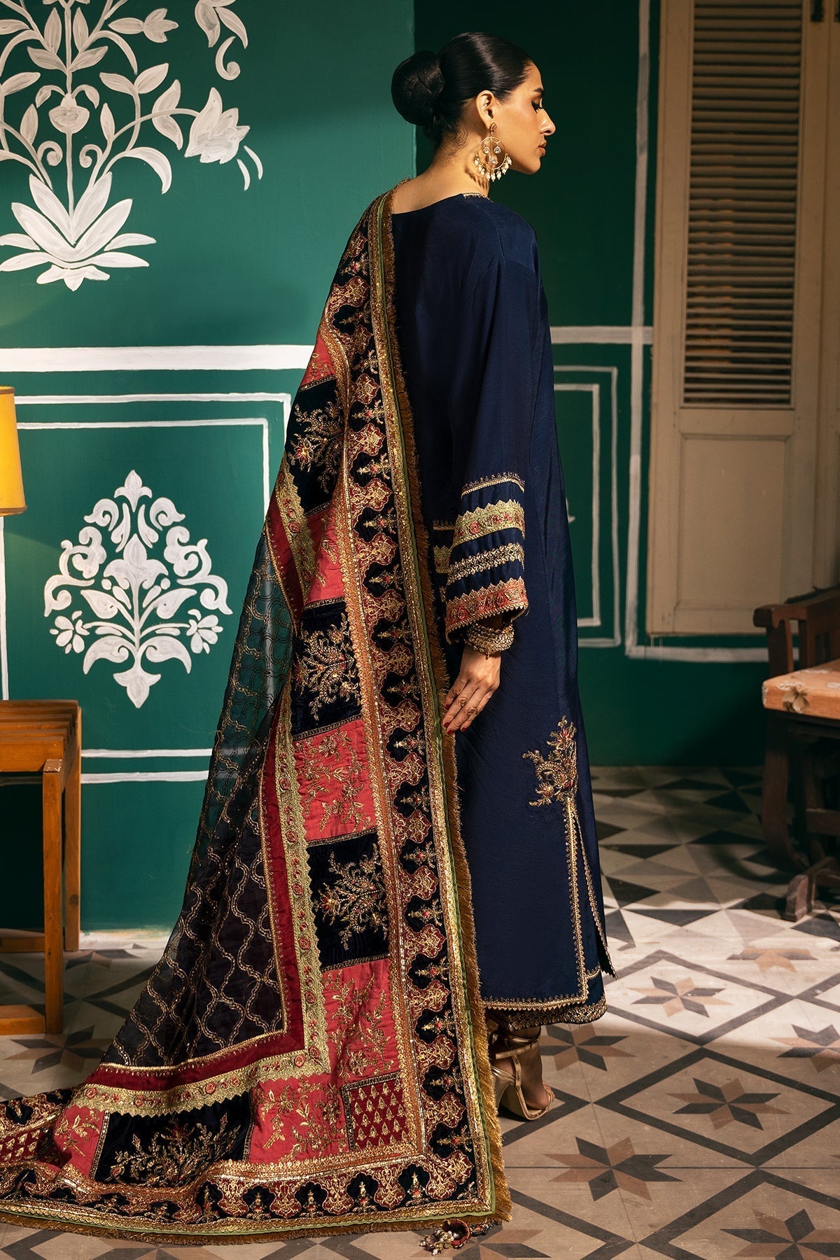 Mina Kashif | Meeral Formals 24 | Refa XS Navy Blue Velvet