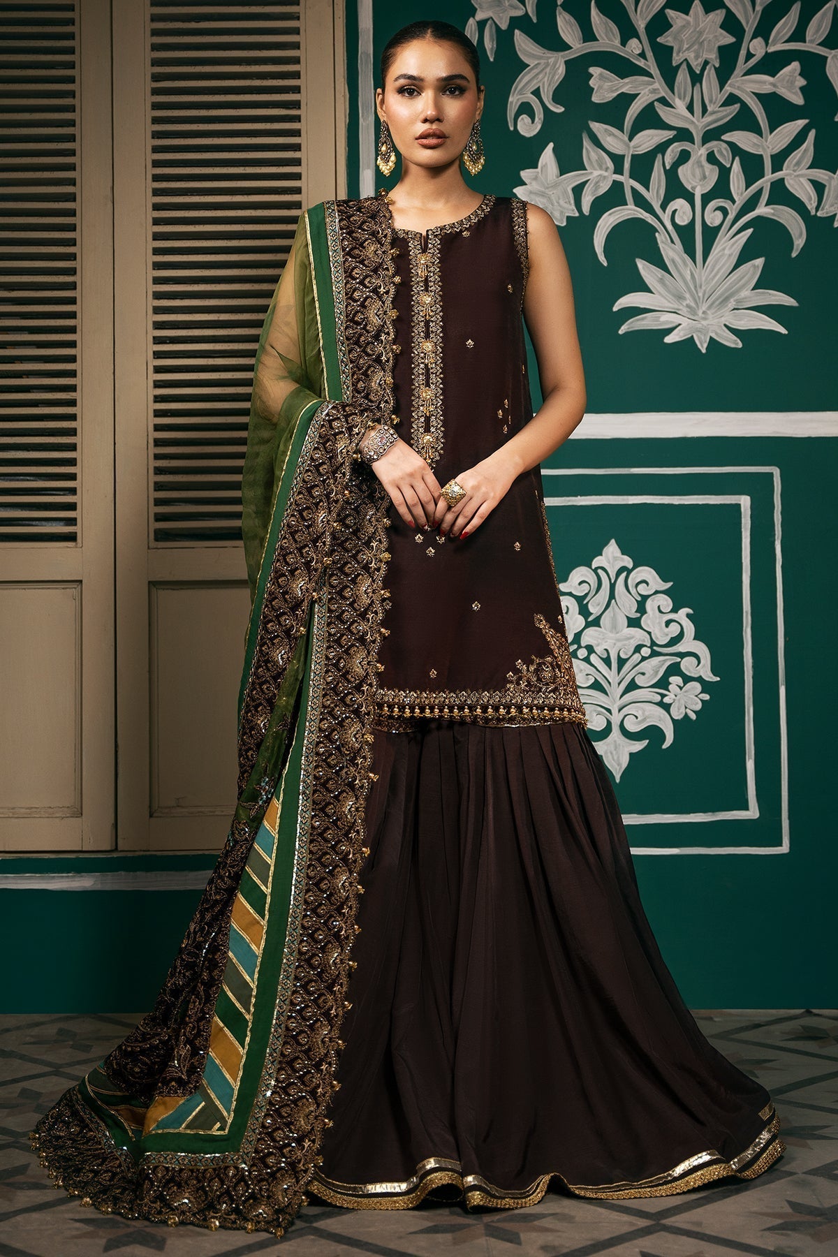 Mina Kashif | Meeral Formals 24 | Eshana XS Chocolate Brown Velvet