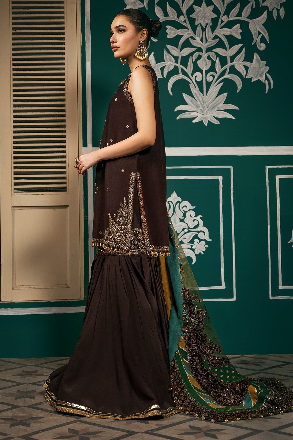 Mina Kashif | Meeral Formals 24 | Eshana S Chocolate Brown Velvet