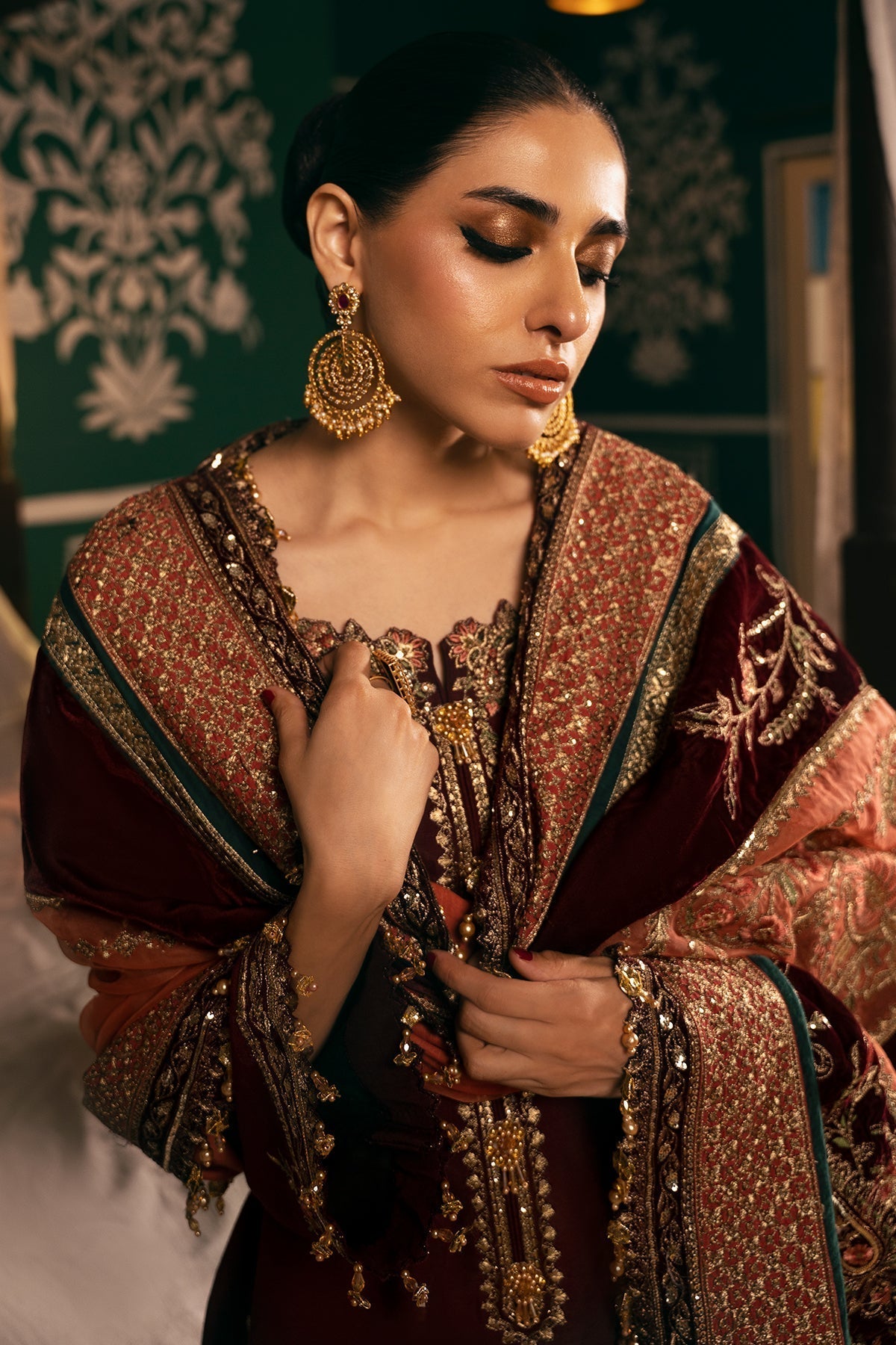 Mina Kashif | Meeral Formals 24 | Ishaal S Dark Maroon Velvet