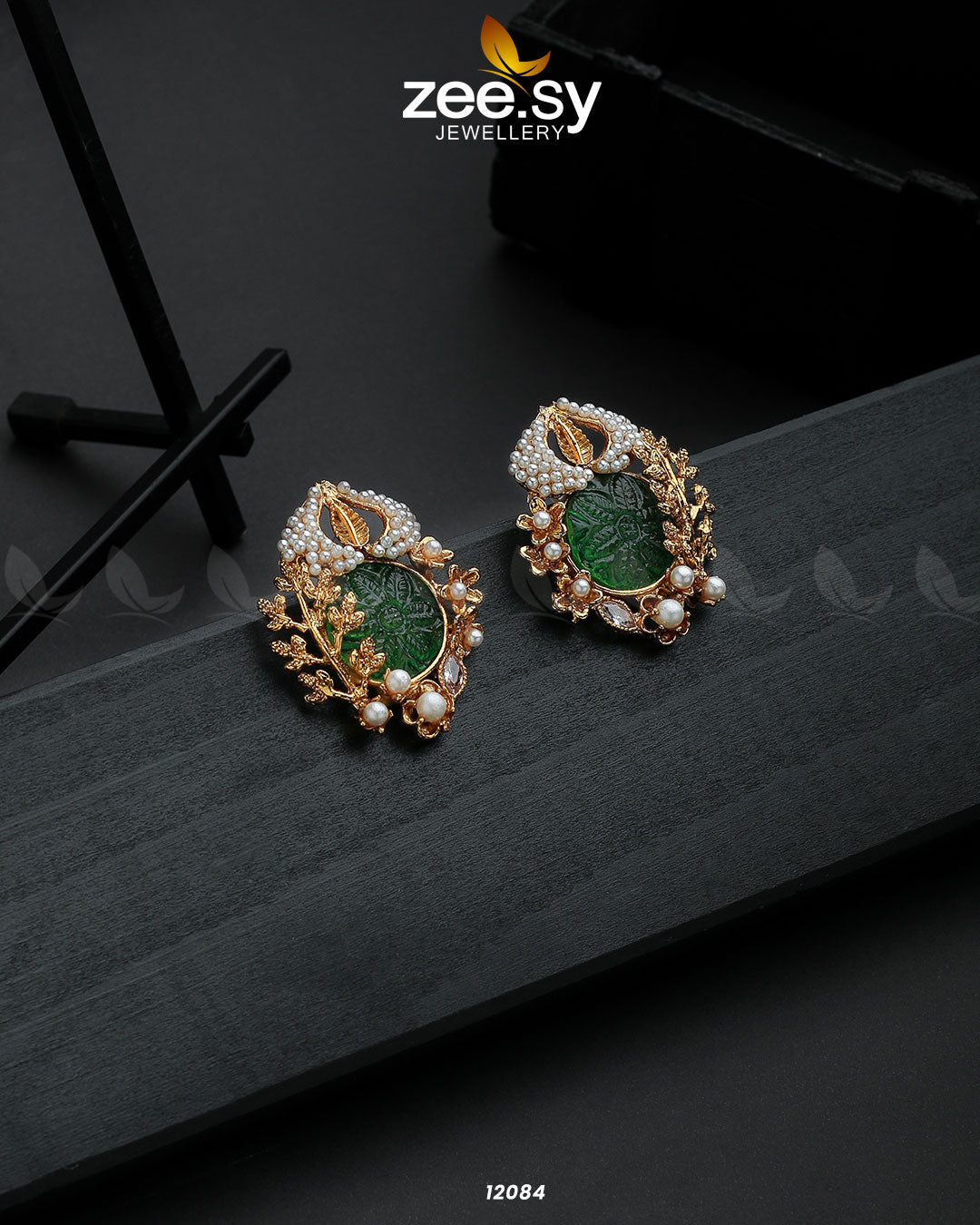 Moonlit Sparkle Green