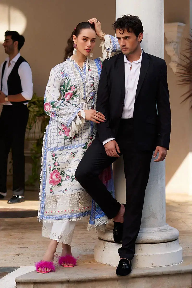 Mushq | Te Amo Luxury Lawn 24 | BELLA BELLEZA - Pakistani Designer Dress - by Mushq | Type: Luxury - 100% Original at Saira Sultan