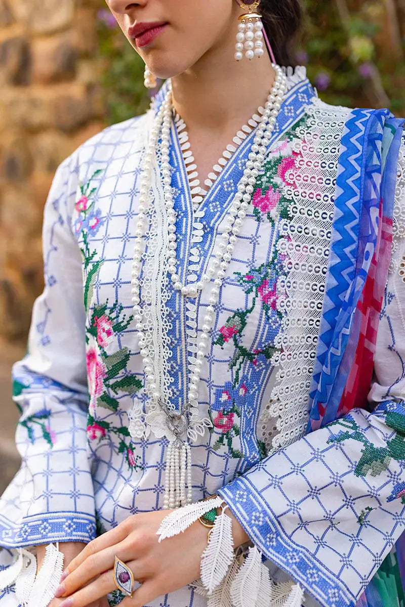 Mushq | Te Amo Luxury Lawn 24 | BELLA BELLEZA - Pakistani Designer Dress - by Mushq | Type: Luxury - 100% Original at Saira Sultan