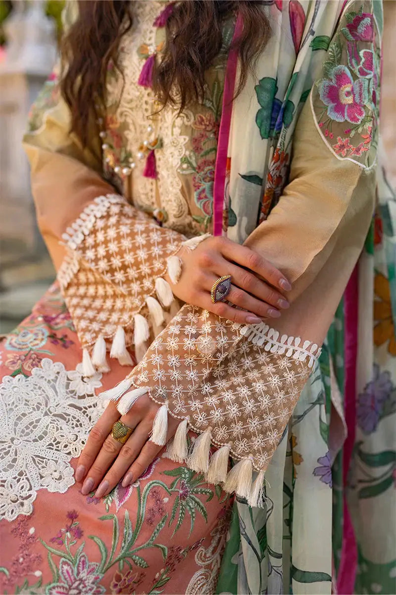 Mushq | Te Amo Luxury Lawn 24 | VENICE VERVE - Pakistani Designer Dress - by Mushq | Type: Luxury - 100% Original at Saira Sultan