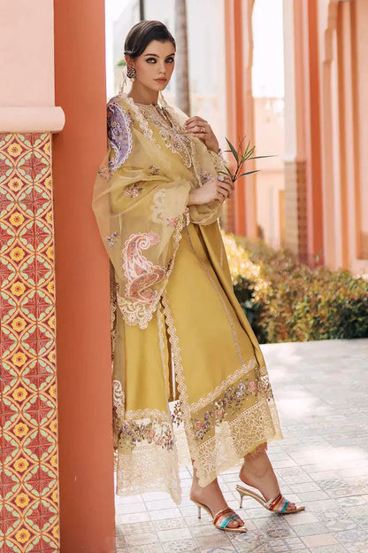 Mushq | Tehreem Luxury Pret 24 | GOLDEN GLIMMER - Pakistani Designer Dress - by Mushq | Type: Luxury - 100% Original at Saira Sultan