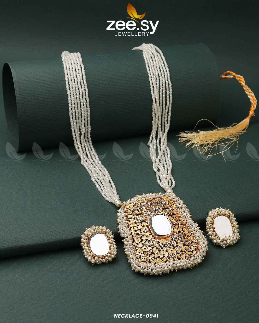 Gajra Pearl Mala White