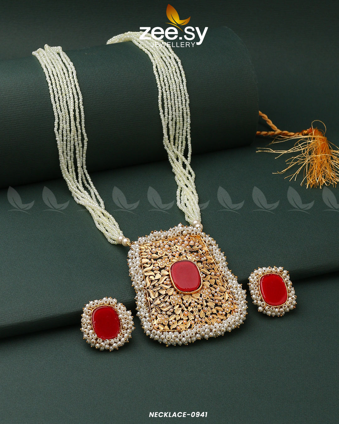 Gajra Pearl Mala Red