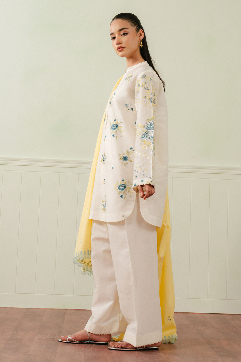 Zara Shahjahan | Coco Lawn 25 | NORA-10B L Ivory Lawn