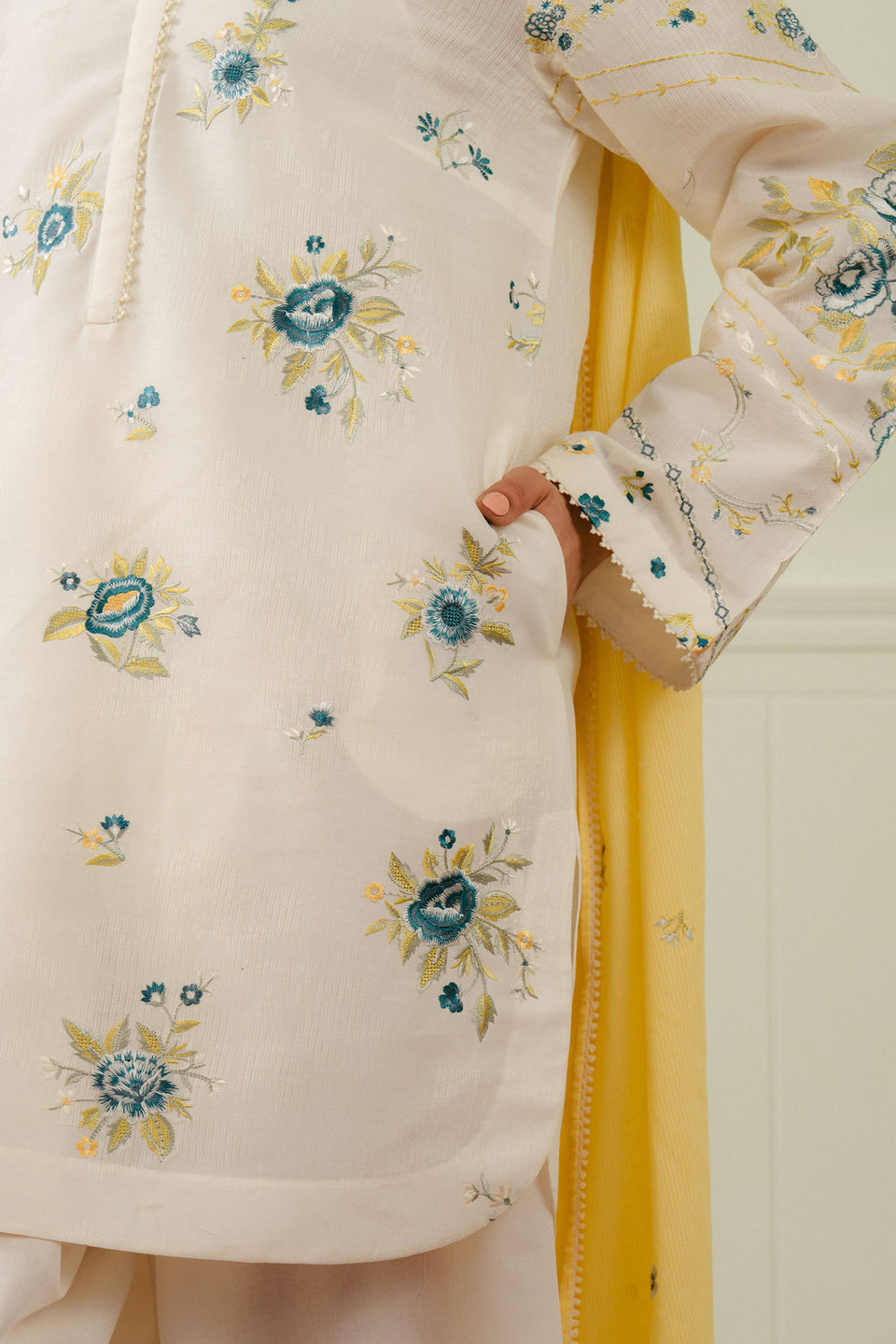 Zara Shahjahan | Coco Lawn 25 | NORA-10B M Ivory Lawn