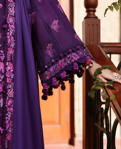 Republic Womenswear | Noemei Luxury Shawl 23 | NWU23-D1-B - Pakistani Designer Dress - by Republic Womenswear | Type: Luxury - 100% Original at Saira Sultan