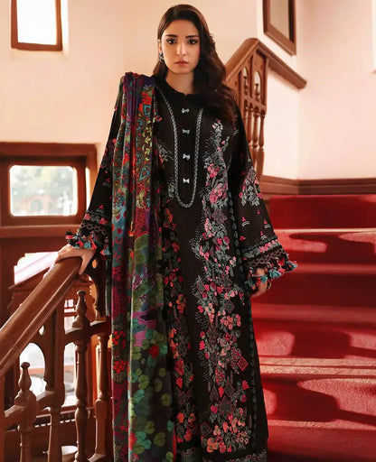 Republic Womenswear | Noemei Luxury Shawl 23 | NWU23-D6-A - Pakistani Designer Dress - by Republic Womenswear | Type: Luxury - 100% Original at Saira Sultan