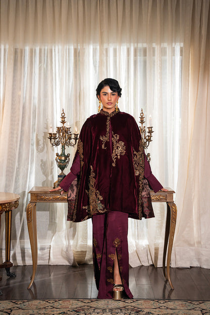 Nilofer Shahid | Aatish the Fire Within | Shiddat (3pc) ‚¬€œ Aatish The Fire within XS Burgundy Velvet