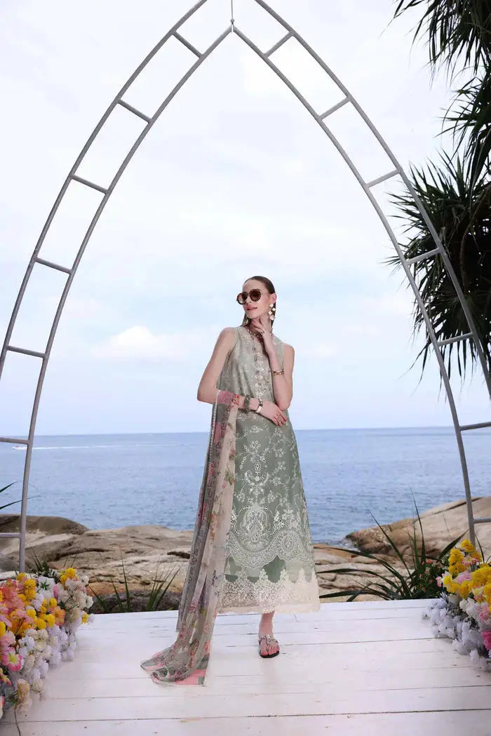 Noor by Saadia Asad | Luxe Printkari 24 | D1-A - Pakistani Designer Dress - by Noor by Saadia Asad | Type: Luxury - 100% Original at Saira Sultan