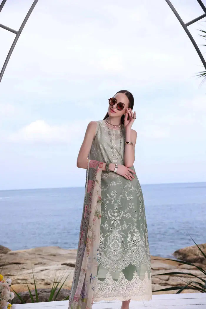 Noor by Saadia Asad | Luxe Printkari 24 | D1-A - Pakistani Designer Dress - by Noor by Saadia Asad | Type: Luxury - 100% Original at Saira Sultan