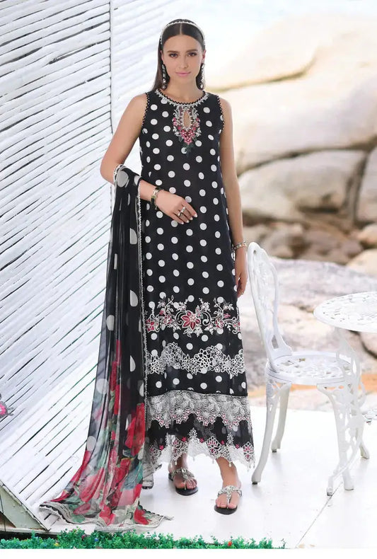 Noor by Saadia Asad | Luxe Printkari 24 | D6-A - Pakistani Designer Dress - by Noor by Saadia Asad | Type: Luxury - 100% Original at Saira Sultan