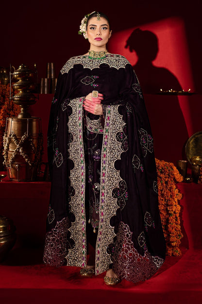Nureh | Maya Velvet |  NW-91 - Pakistani Designer Dress - by Nureh | Type: Ladies Clothes - 100% Original at Saira Sultan