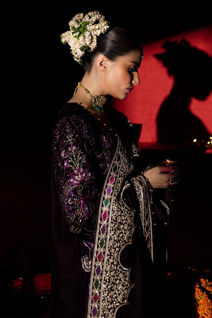 Nureh | Maya Velvet |  NW-91 - Pakistani Designer Dress - by Nureh | Type: Ladies Clothes - 100% Original at Saira Sultan