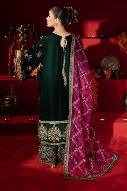Nureh | Maya Velvet |  NW-88 - Pakistani Designer Dress - by Nureh | Type: Ladies Clothes - 100% Original at Saira Sultan