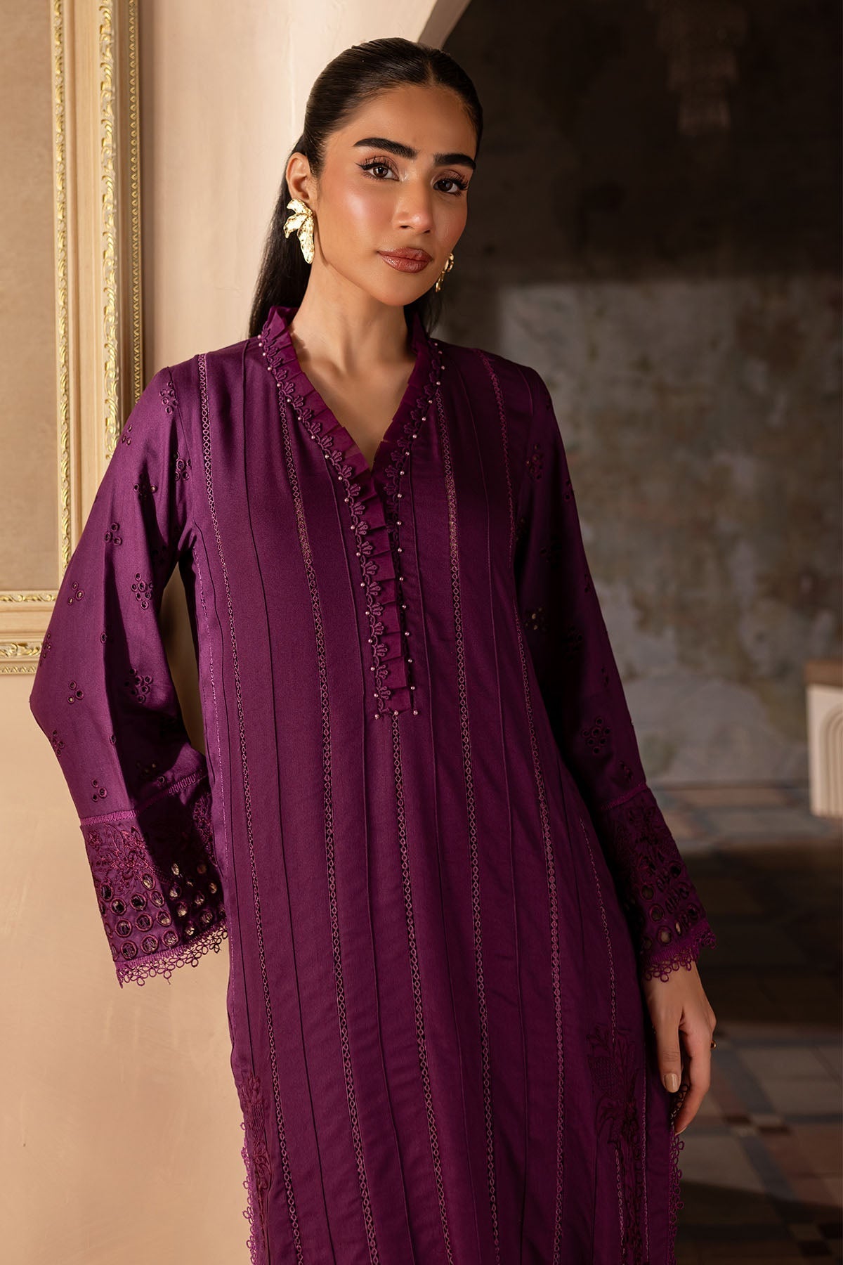 Nureh | Shades of Winter | NP-577 L Plum Marina