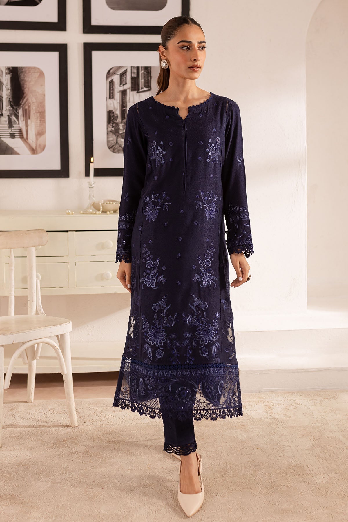 Nureh | Shades of Winter | NP-591 M Deep Blue Peach Leather