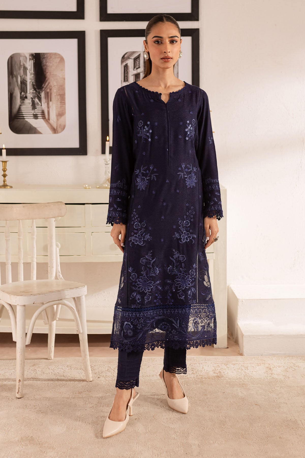 Nureh | Shades of Winter | NP-591 XS Deep Blue Peach Leather