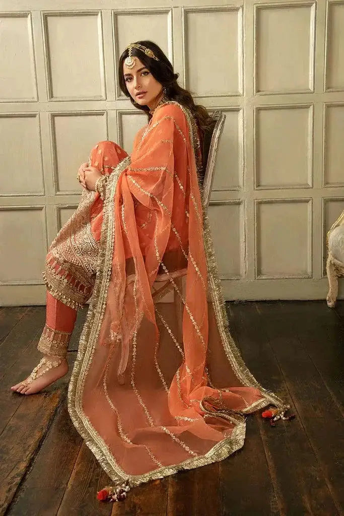 Sobia Nazir | Nur Wedding Formals 23 | DES 01 - Pakistani Designer Dress - by Sobia Nazir | Type: Bridal - 100% Original at Saira Sultan