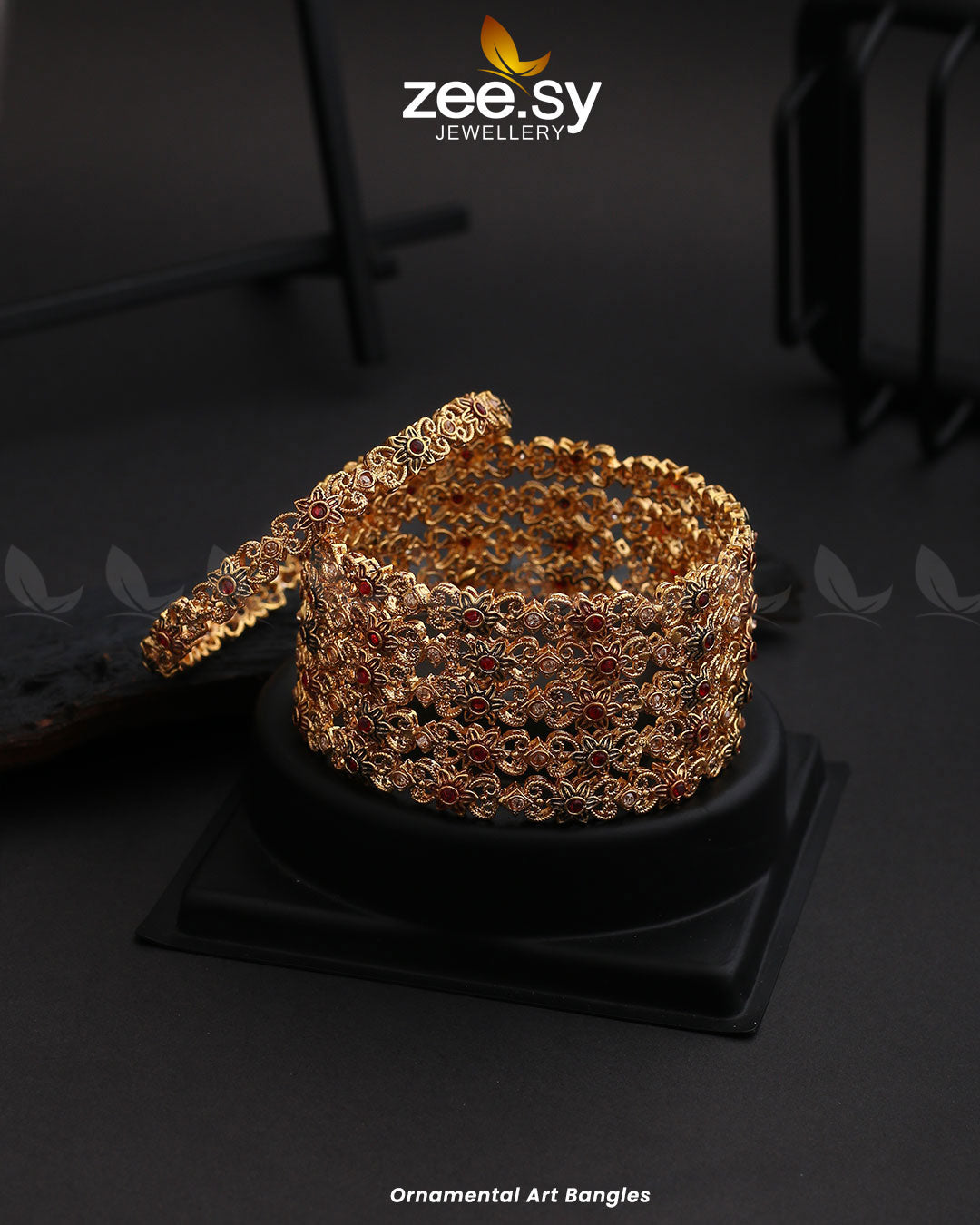 Ornamental Art Bangles Red