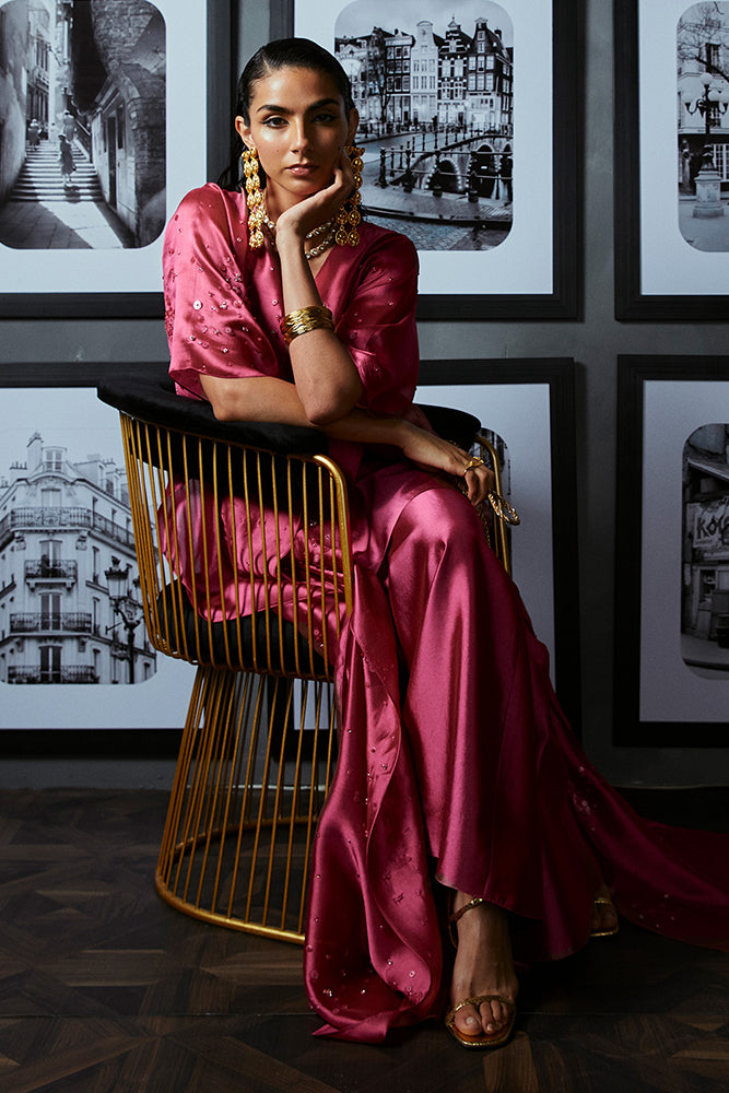 Suffuse | Luxury Pret 24 | ILSA L Lipstick Pink Tissue Silk