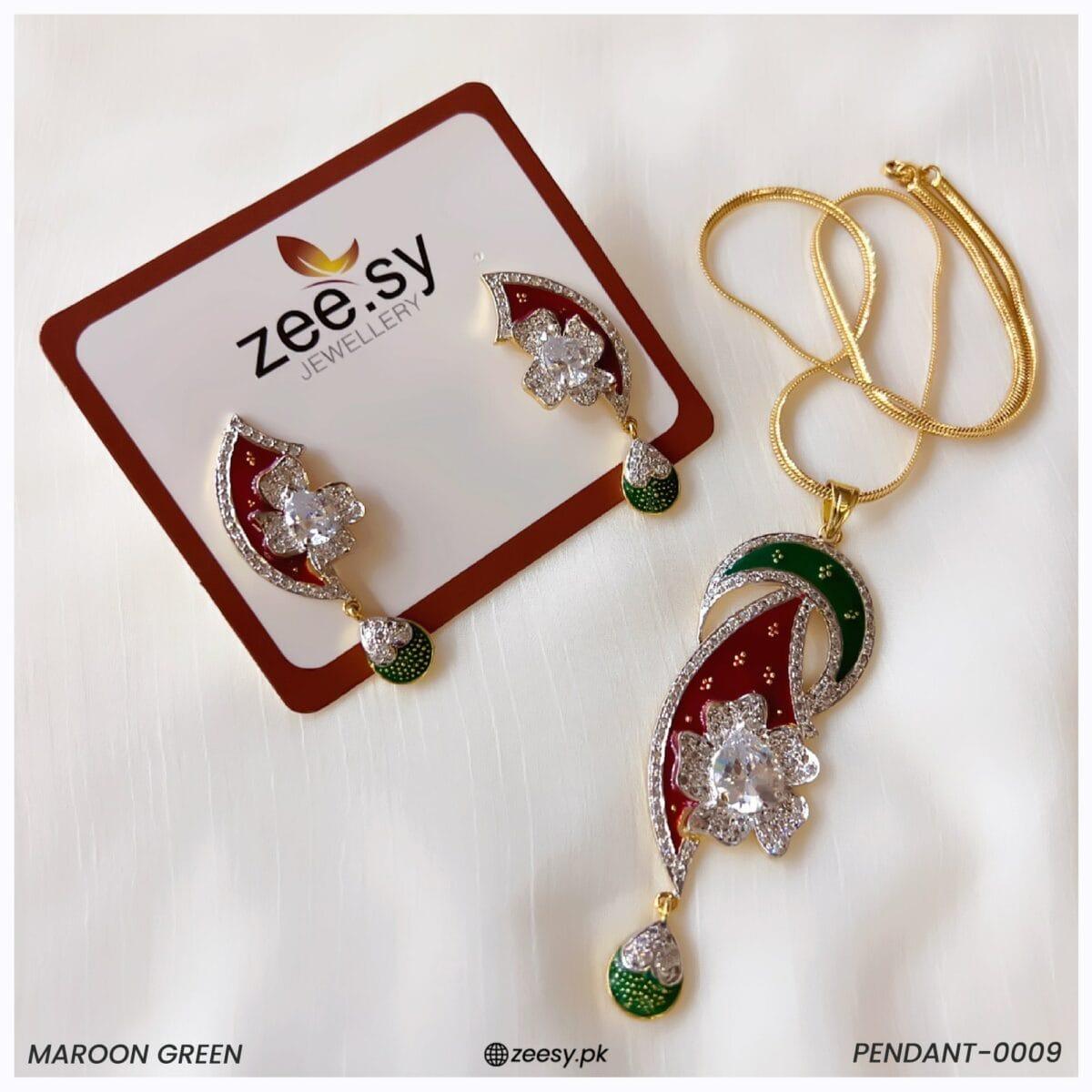 Pendant-0009 Green-Red-White