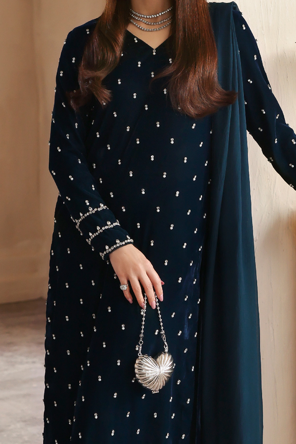 Vanya | Revuse Wedding Formals | RV-02 - Pakistani Designer Dress - by Vanya - Type : Ladies Clothes - 100% Original at Saira Sultan