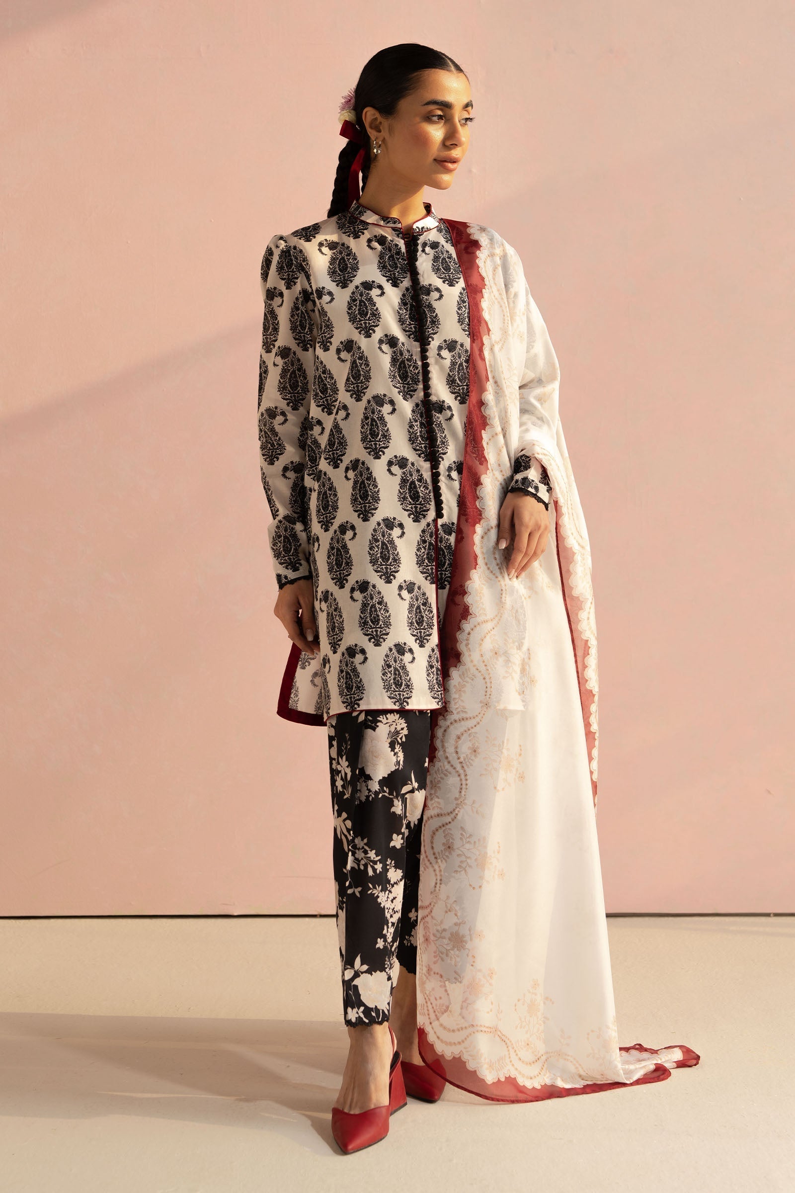 Zara Shahjahan | Coco Prints 25 | Paisley-6A XS White Lawn