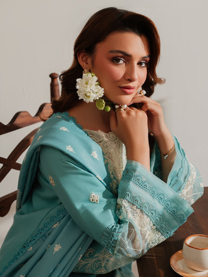 Parishay | Mira Winter |  DU-06 - Pakistani Designer Dress - by Parishay | Type: Ladies Clothes - 100% Original at Saira Sultan