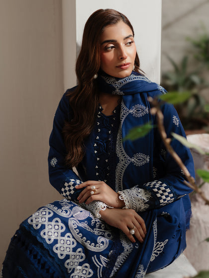 Parishay | Mira Winter |  DU-02 - Pakistani Designer Dress - by Parishay | Type: Ladies Clothes - 100% Original at Saira Sultan