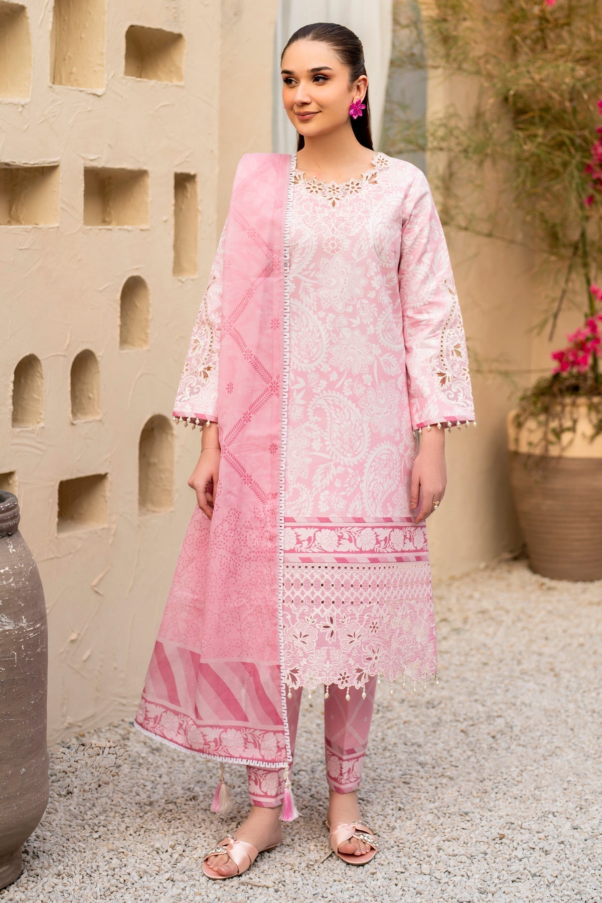 Alizeh | Levana Lawn | Perla XS Light Pink Lawn