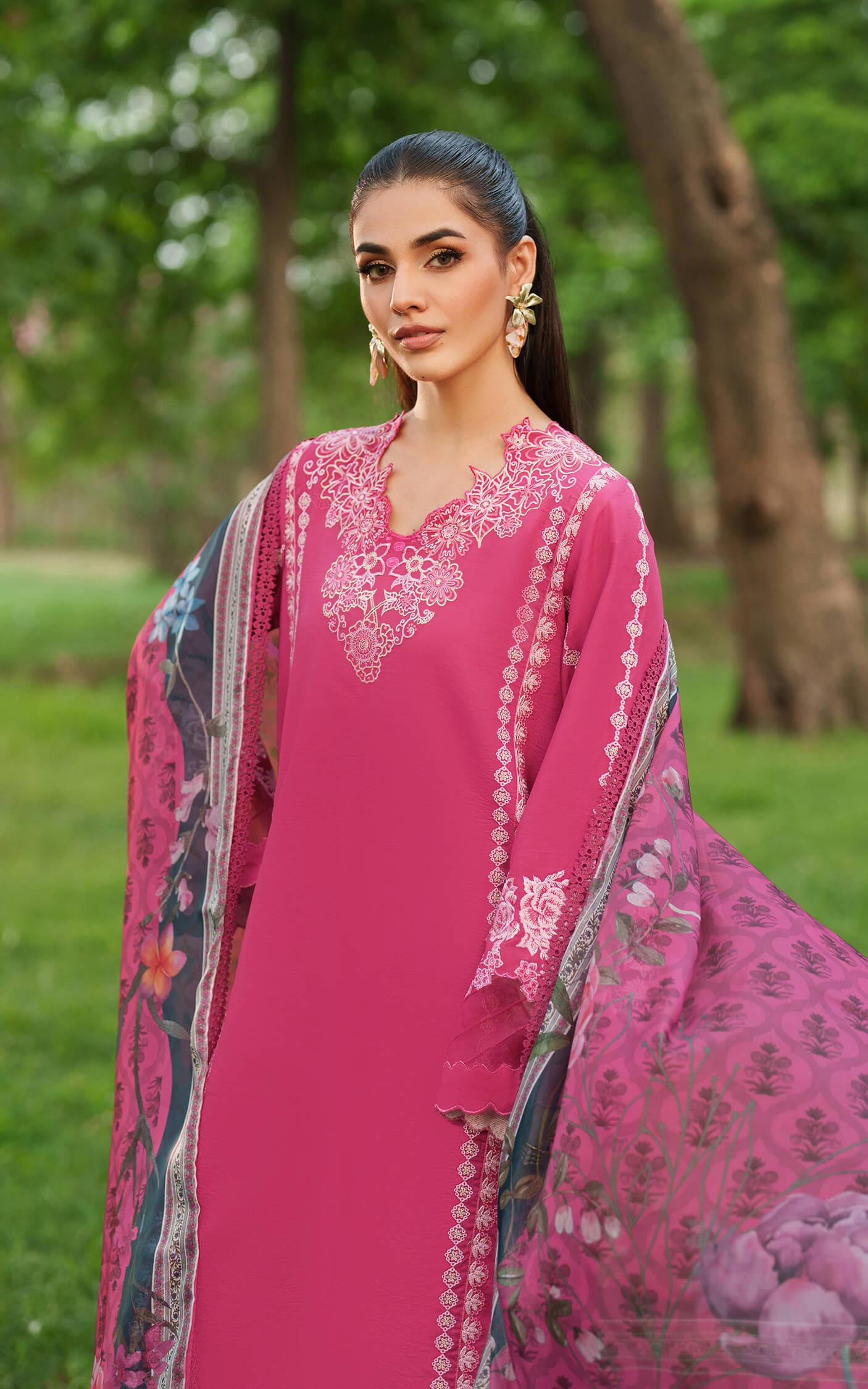 Asifa and Nabeel | Eden Cambric 25 | Pink Reverie ECU25-06 - Pakistani Designer Dress - by Asifa and Nabeel - Type : Ladies Clothes - 100% Original at Saira Sultan