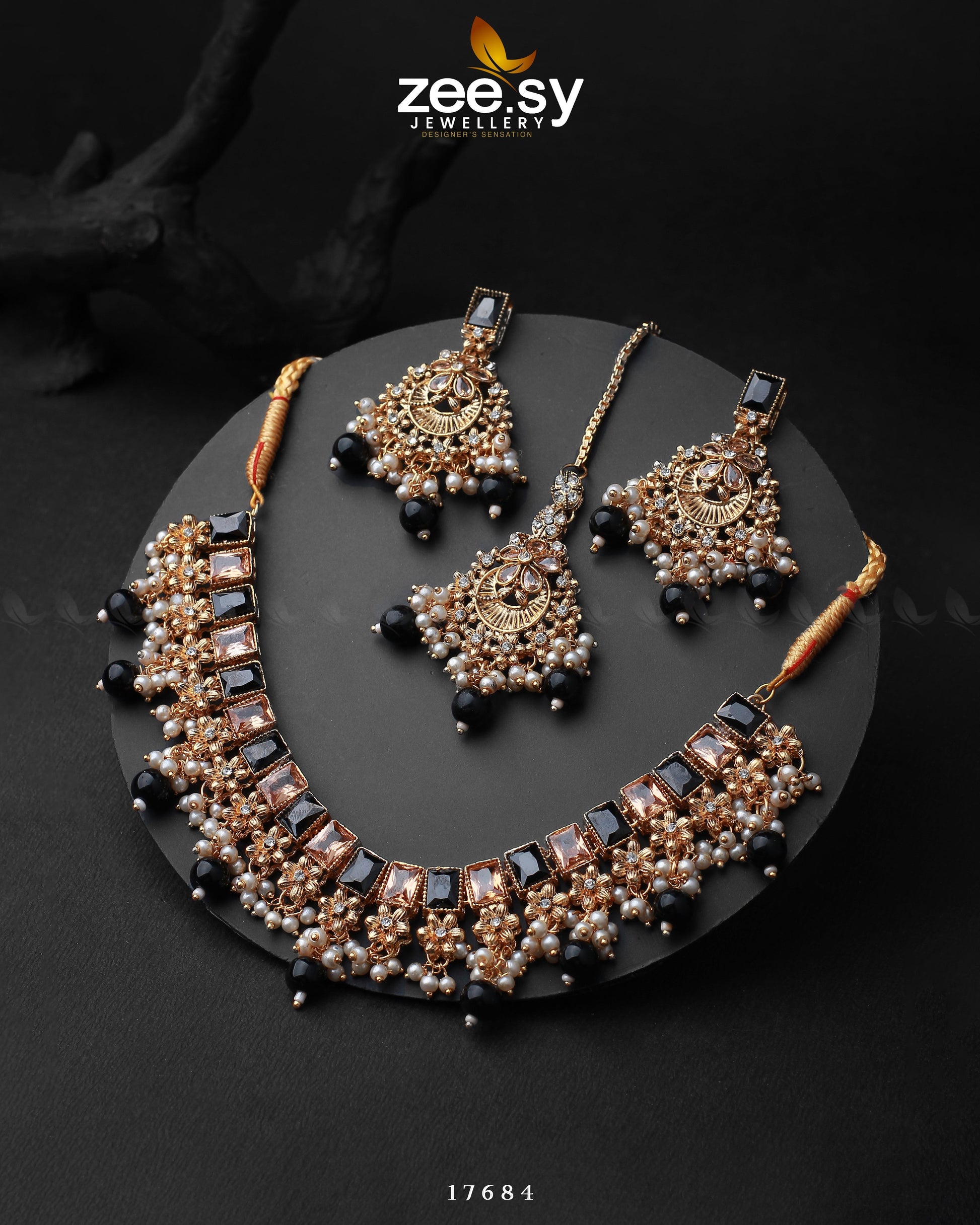 Prism Necklace Golden Black