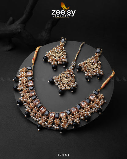 Prism Necklace Golden Black