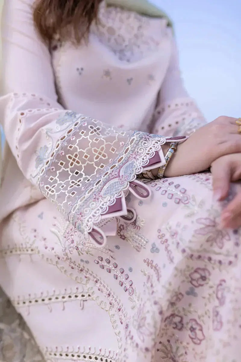 Qalamkar | Sahil Kinare Luxury Lawn | FP-08 NIA - Pakistani Designer Dress - by Qalamkar | Type: Luxury - 100% Original at Saira Sultan