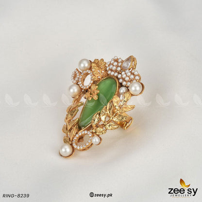 Ring-8239