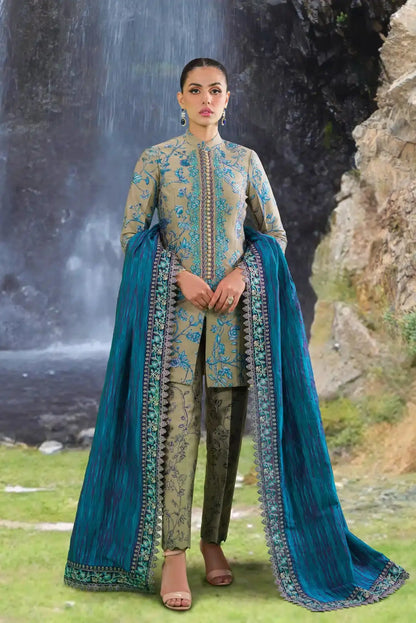 Sable Vogue | Winter 23 | SWC-02-23 - Pakistani Designer Dress - by Sable Vogue | Type: Luxury - 100% Original at Saira Sultan