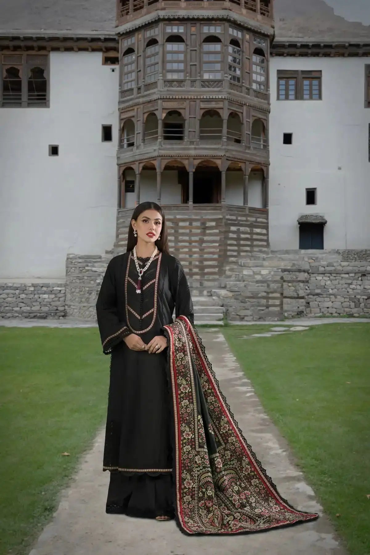 Sable Vogue | Winter 23 | SWC-07-23 - Pakistani Designer Dress - by Sable Vogue | Type: Luxury - 100% Original at Saira Sultan