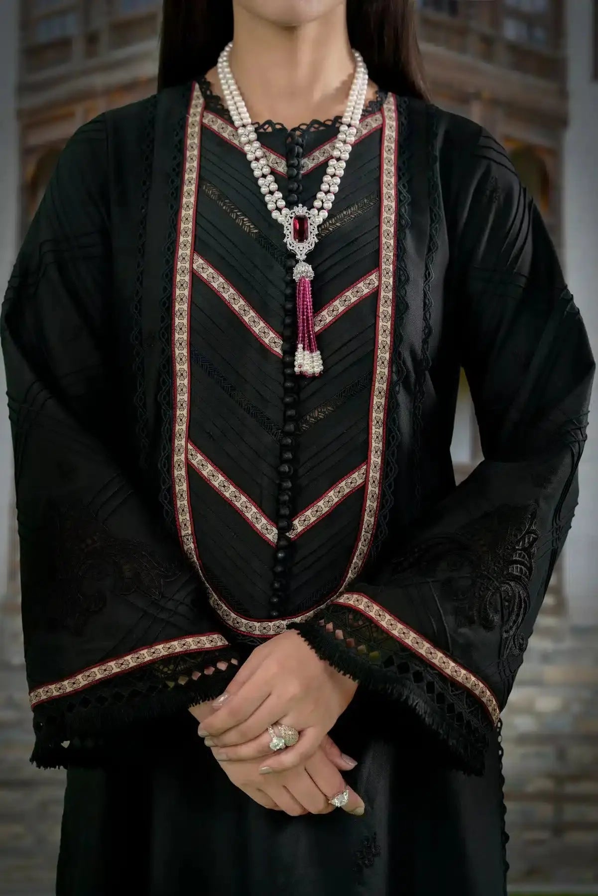 Sable Vogue | Winter 23 | SWC-07-23 - Pakistani Designer Dress - by Sable Vogue | Type: Luxury - 100% Original at Saira Sultan